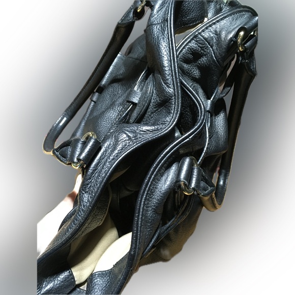 Isaac Mizrahi Live Leather Drawstring Sides Large Tote Handbag - Picture 15 of 16